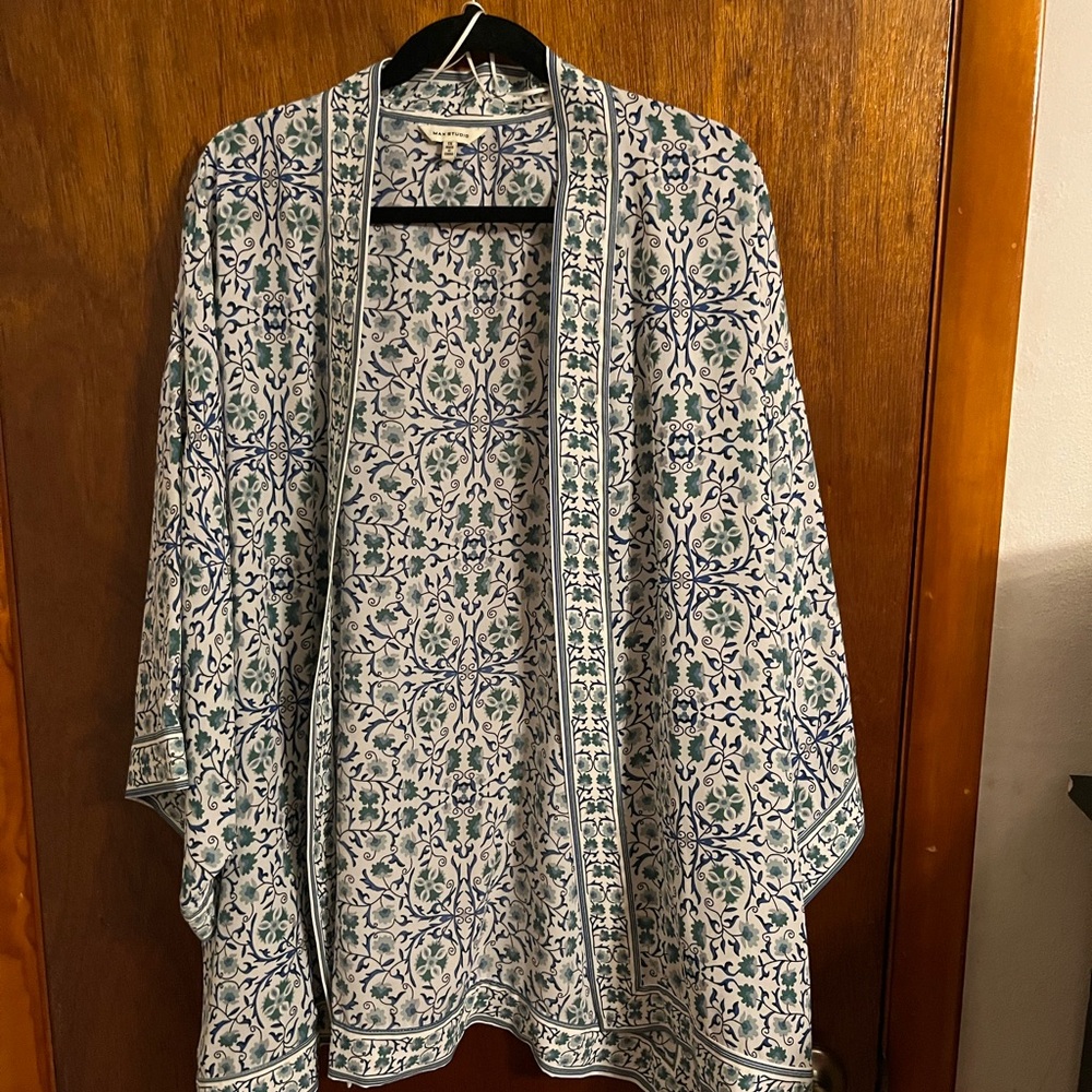 Max Studio Blue and Green Patterned Cape